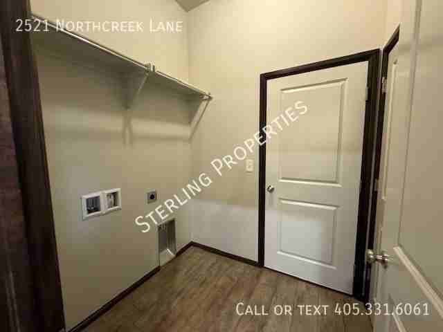 2521 Northcreek Ln - Photo 6 of 19
