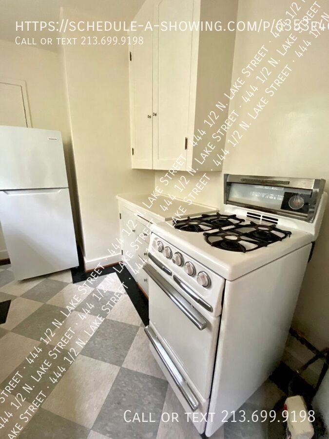 444 1/2 N Lake St - Photo 7 of 21