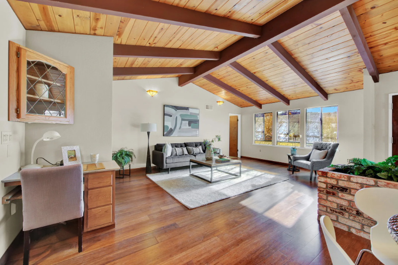 1706 Adele St - Photo 2 of 13