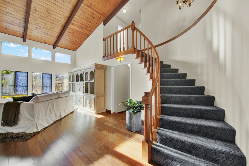 1706 Adele St - Photo 4 of 13