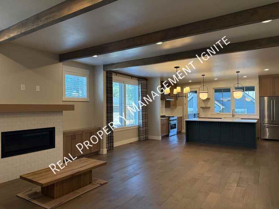 2242 Nw Reserve Camp Ct - Photo 6 of 29