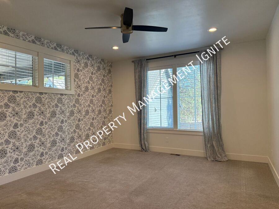 2242 Nw Reserve Camp Ct - Photo 7 of 29