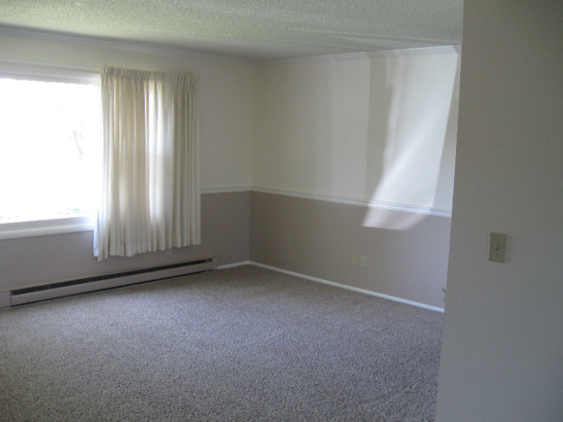 2000/2002 S. Black Avenue #2000-2002 - Photo 5 of 8