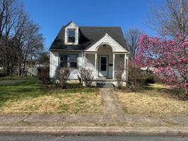 featured image of 219 Redwood St