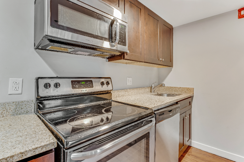1623 N Willington St - Photo 3 of 16