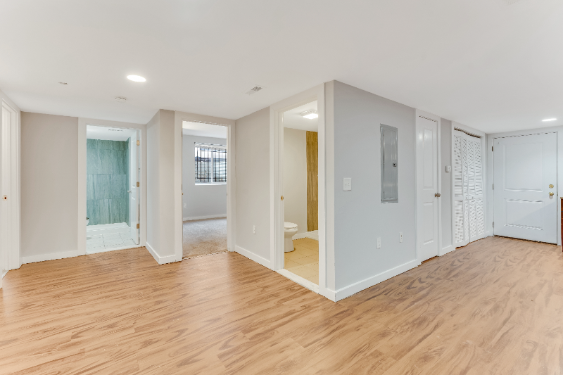 1623 N Willington St - Photo 4 of 16