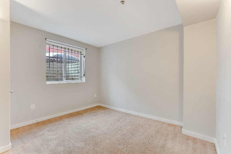1623 N Willington St - Photo 6 of 16