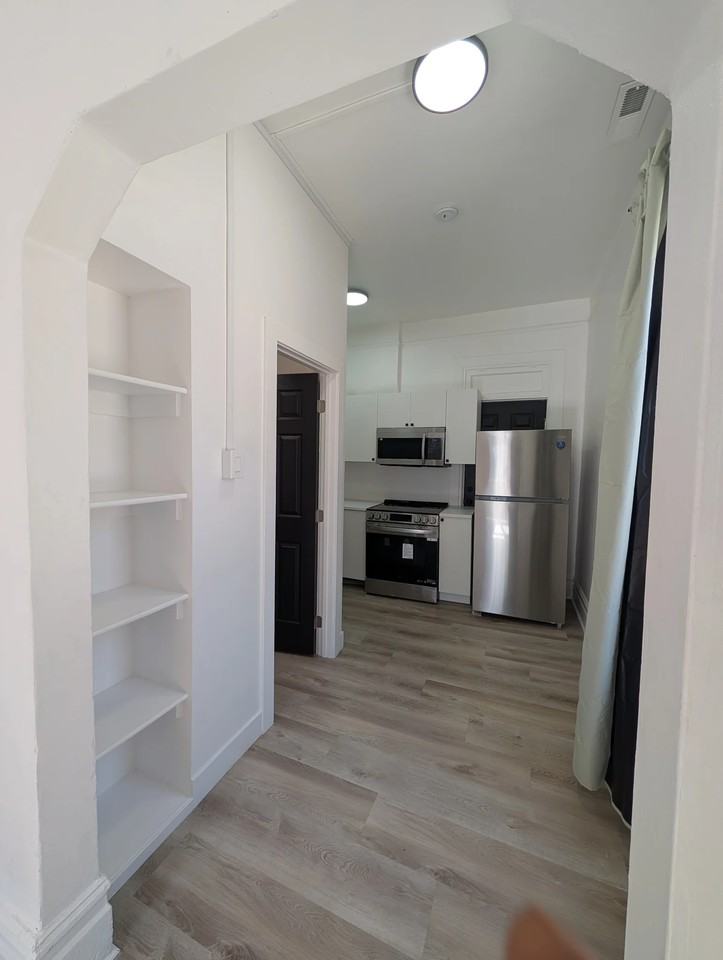 657 S Washington St #A - Photo 6 of 9