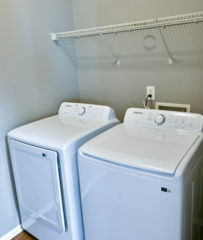 7404 Loyalist St - Photo 4 of 20