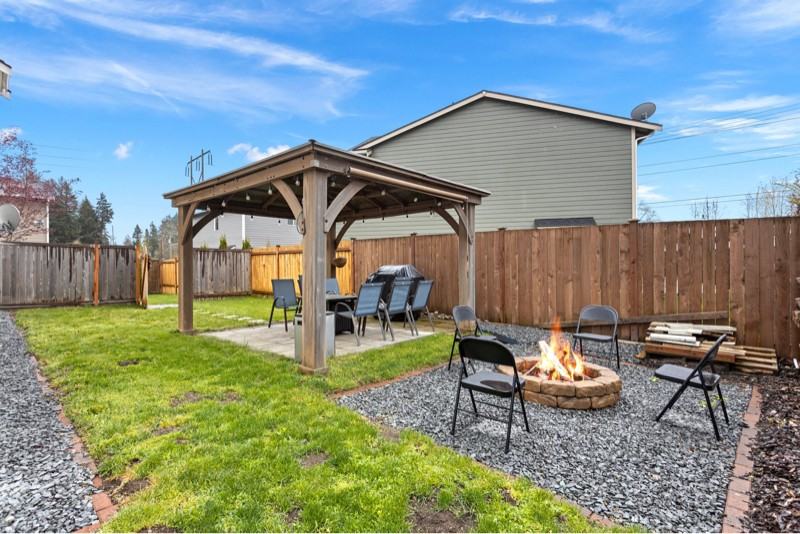 16522 45th Ave E - Photo 4 of 4