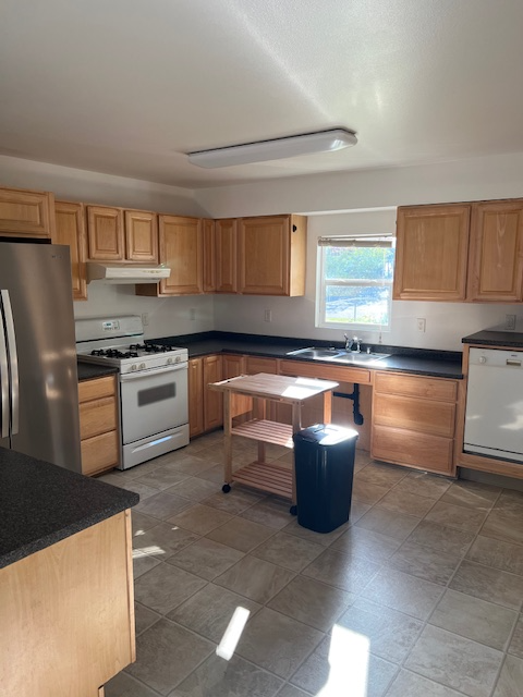 701 W 19th Ave - Photo 2 of 9