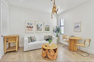 438 Monroe Dr - Photo 1 of 1