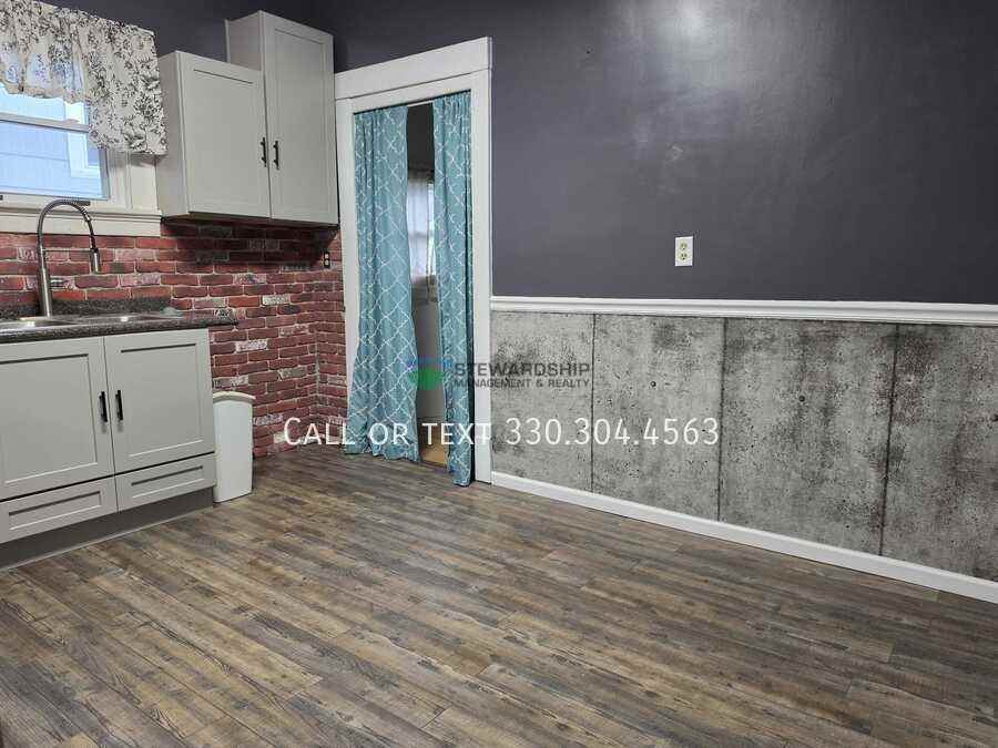 213 Chestnut Ave Ne - Photo 3 of 46
