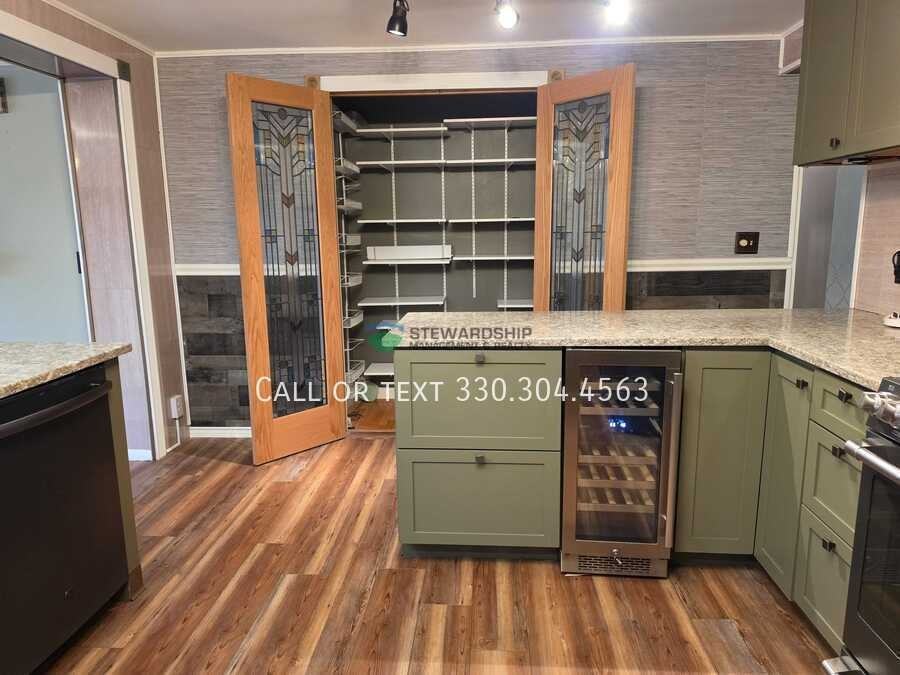 1822 Woodlawn Ave Nw - Photo 4 of 40