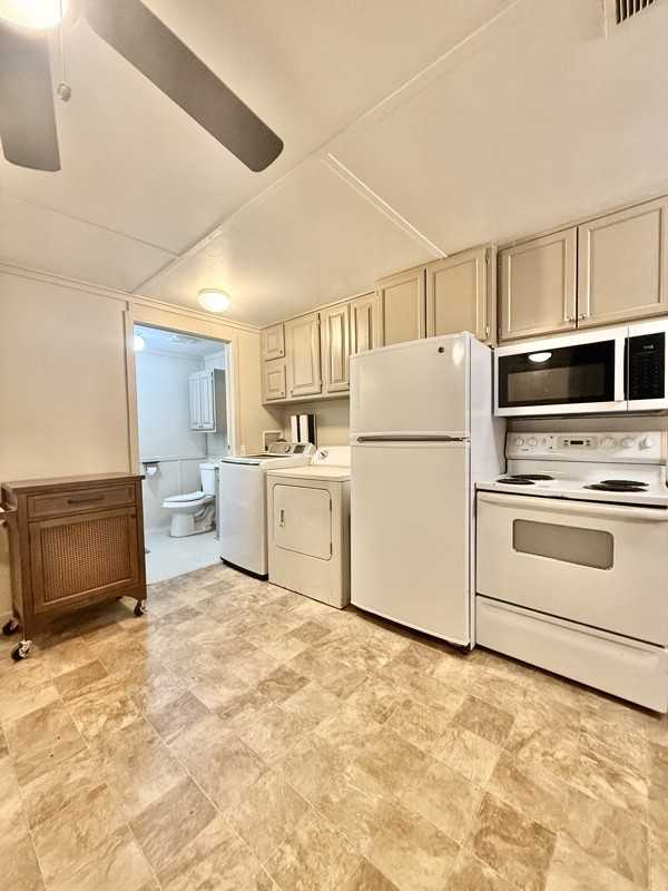 3801 Pheasant St #48 - Photo 3 of 8