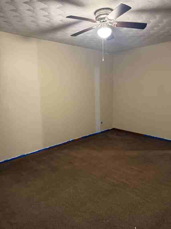 115 Berry Rd - Photo 3 of 17