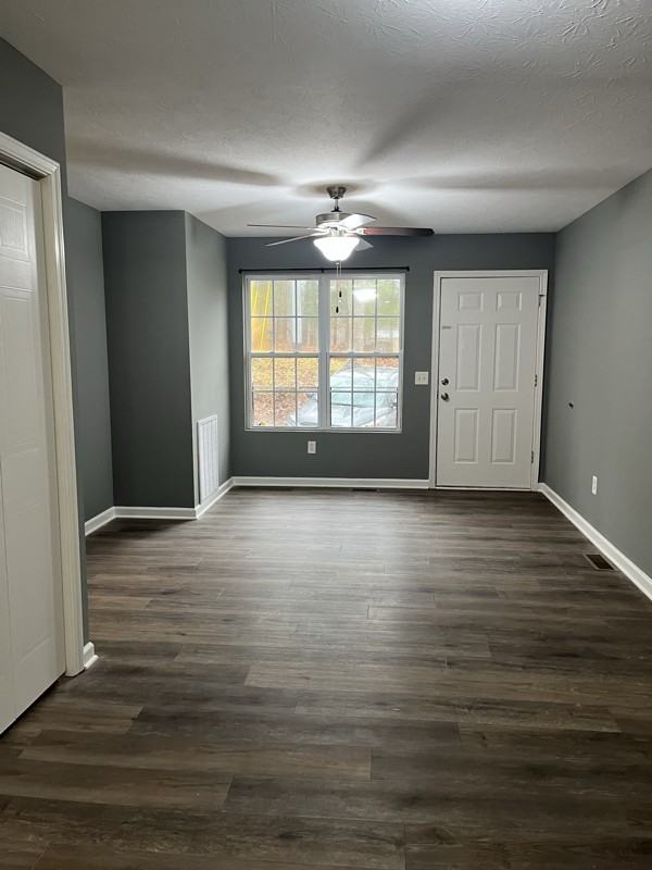 236 Mcmurtry Rd #B - Photo 2 of 20