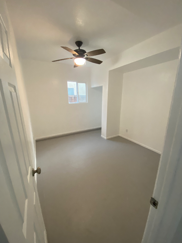 15221 Hallmark Ln - Photo 2 of 11