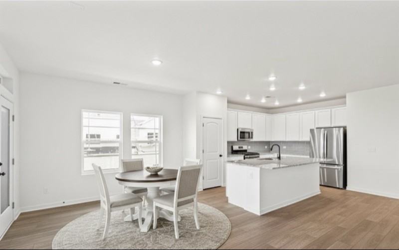 2795 Eddystone Way - Photo 6 of 35