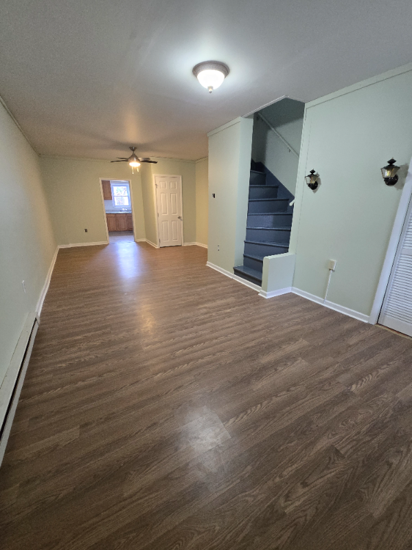 2704 Pratt St - Photo 3 of 13