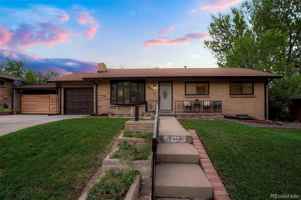 featured image of 2840 S Yates St