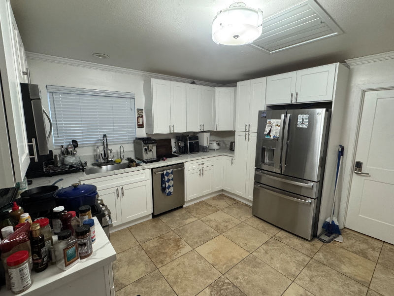1042 Garland Dr