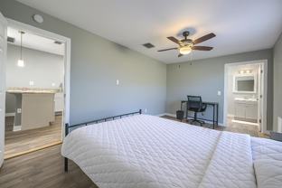 427 E Southcross Blvd - Photo 1 of 1