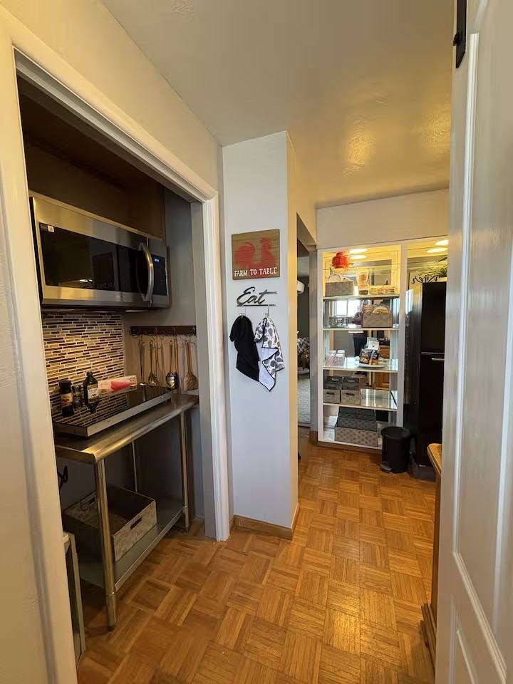 387 Aldridge Dr N - Photo 2 of 6