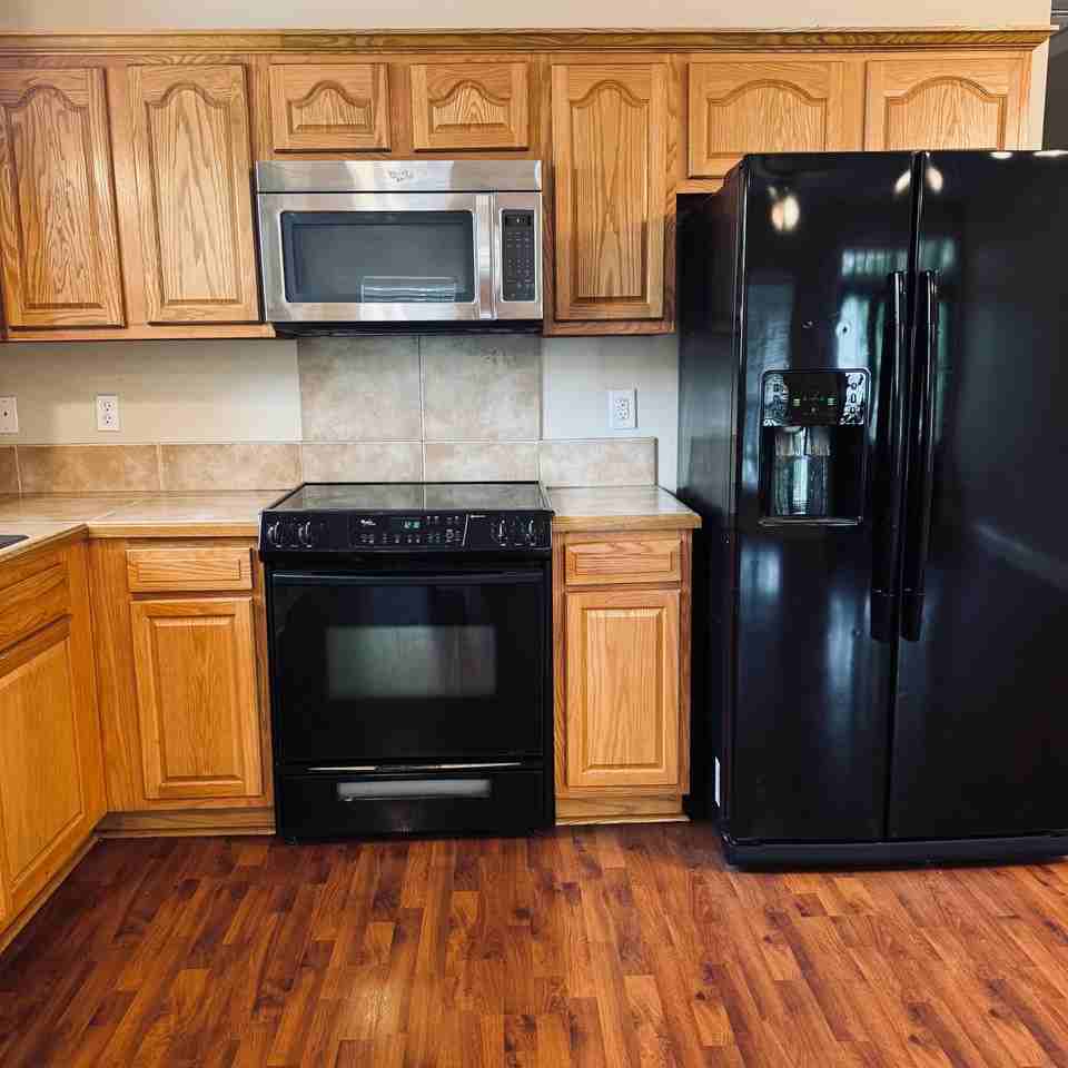 565 Ramon St #A - Photo 4 of 23