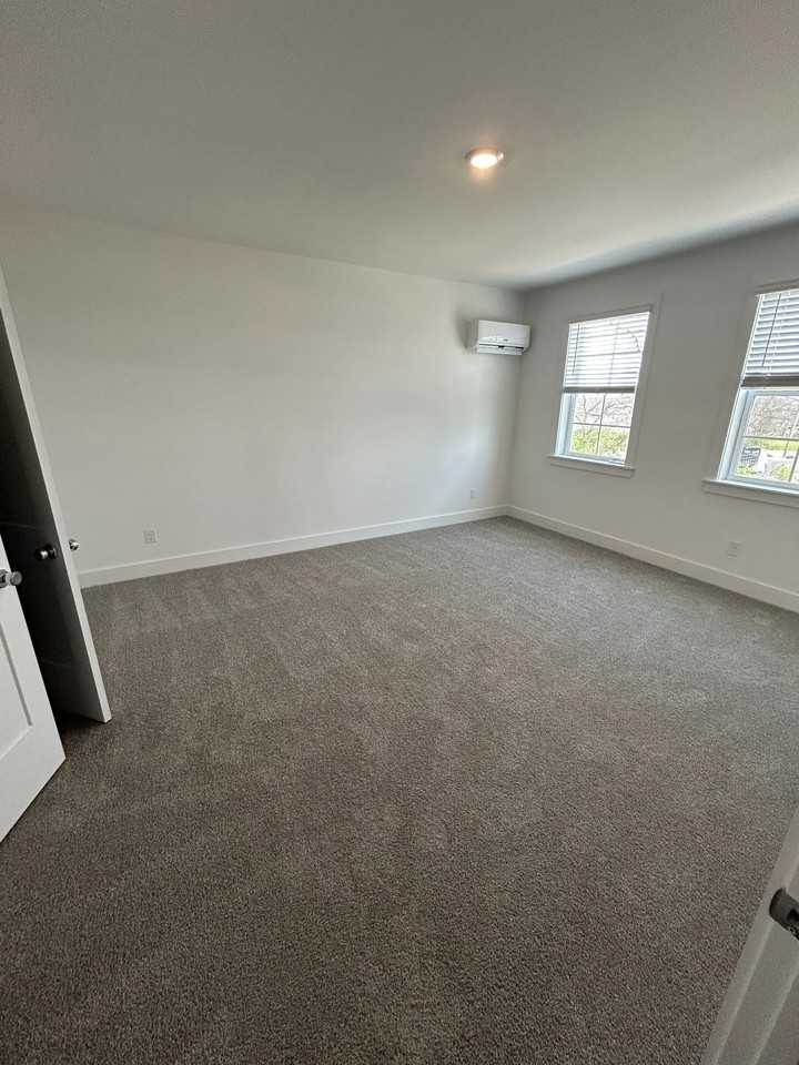 326 Mulberry Ter #B - Photo 7 of 15