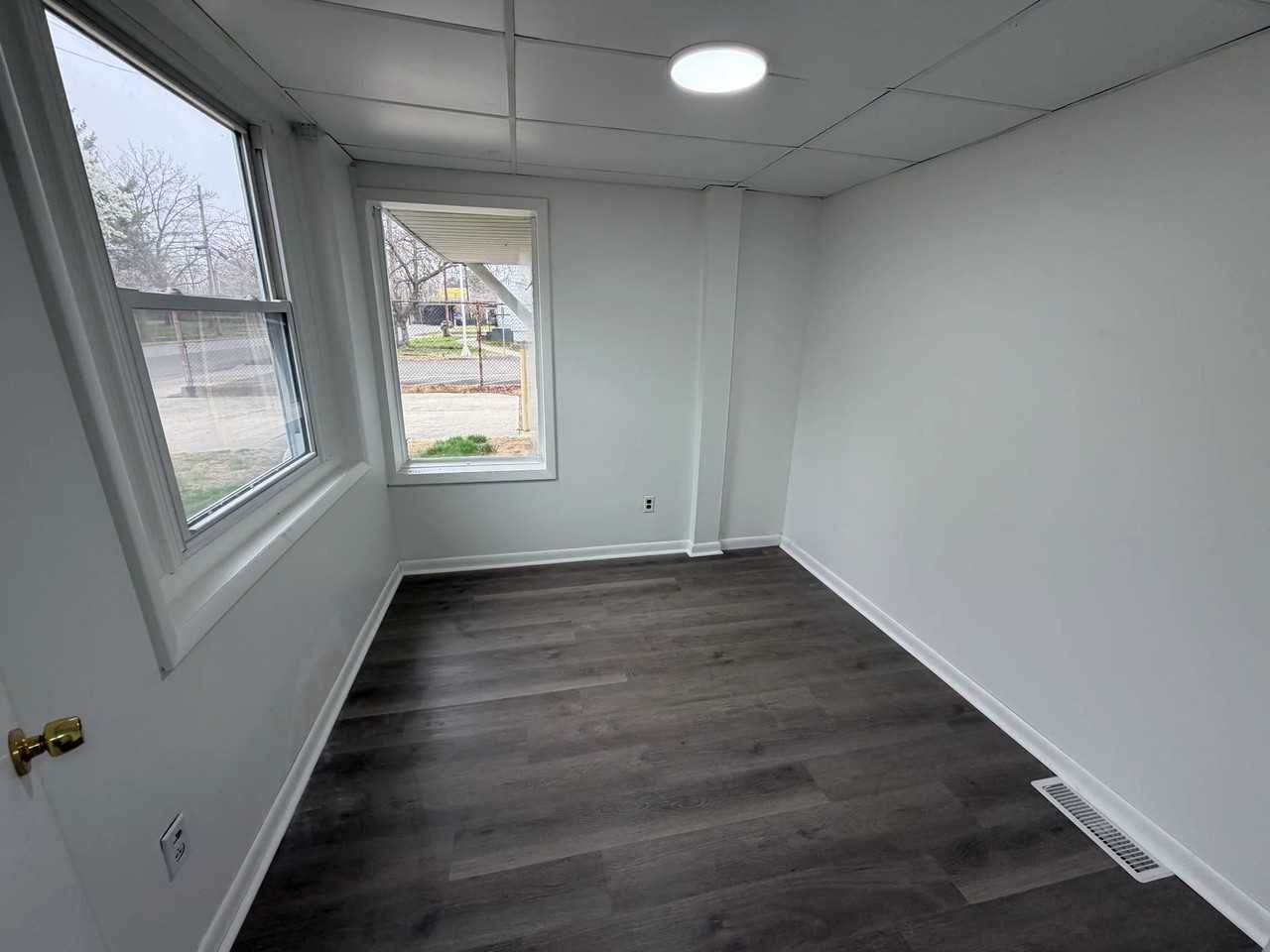 71 Main St #A - Photo 5 of 16