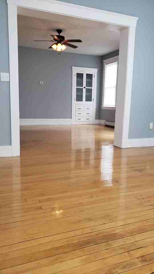 24 Suffield St #3 - Photo 3 of 14