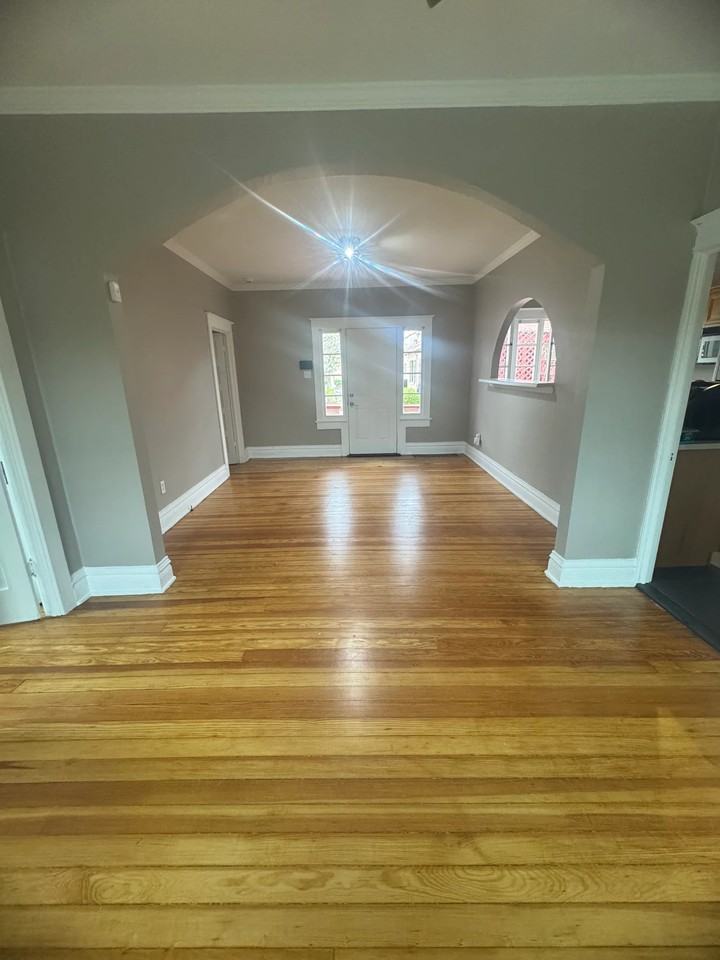 352 S Pennsylvania St - Photo 5 of 23