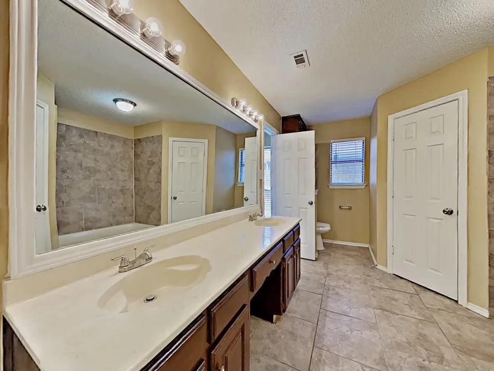 6625 Basswood Dr #A1 - Photo 2 of 8