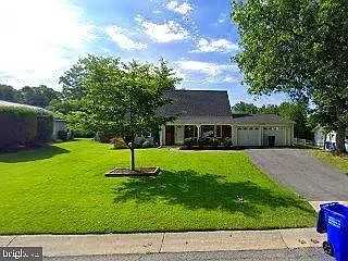 16005 Pennant Ln - Photo 4 of 20