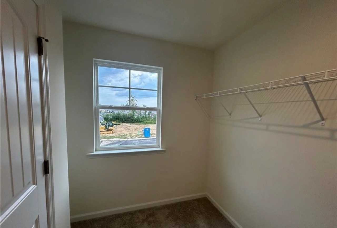 927 Scott Ter - Photo 7 of 11