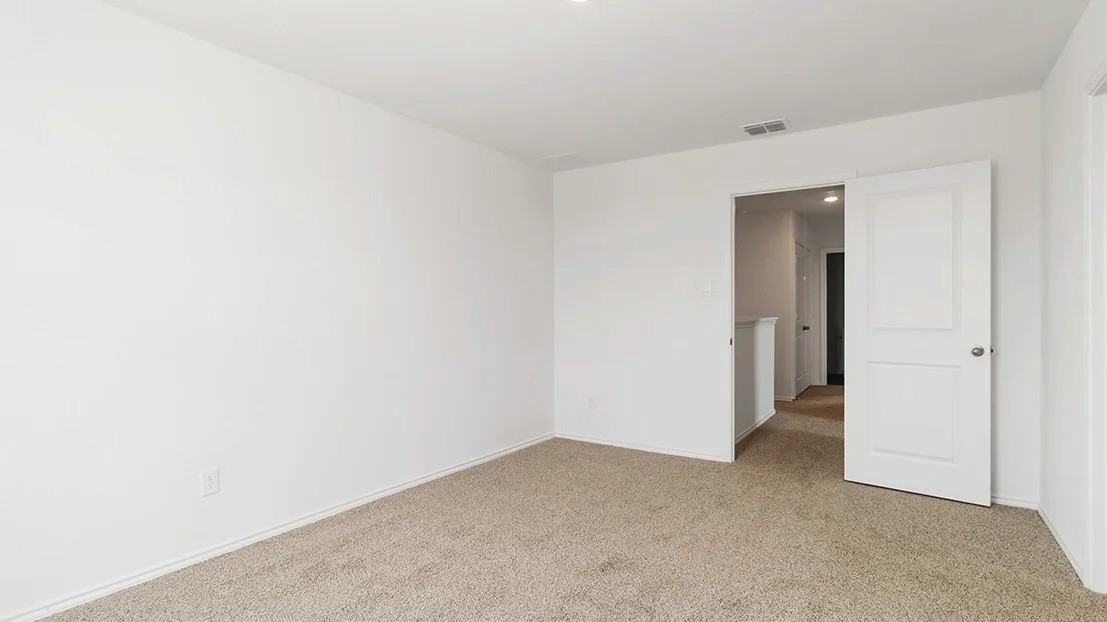 1671 House Finch Dr - Photo 7 of 14