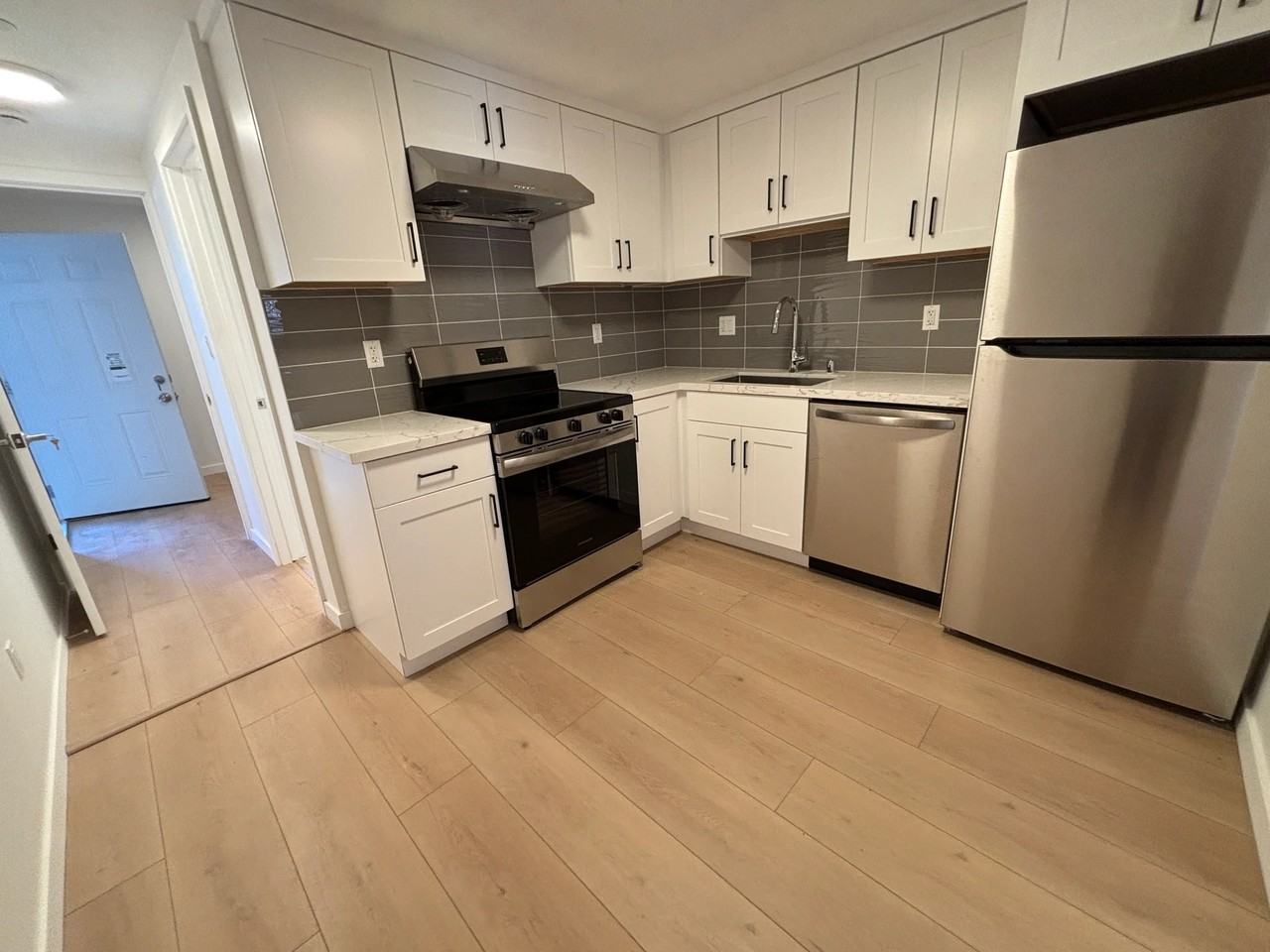 1408 Shafter Ave #1 - Photo 2 of 18