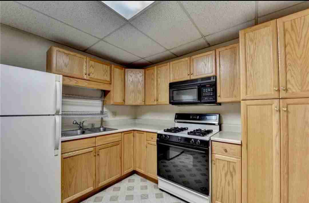 3250 Governors Ct - Photo 6 of 6