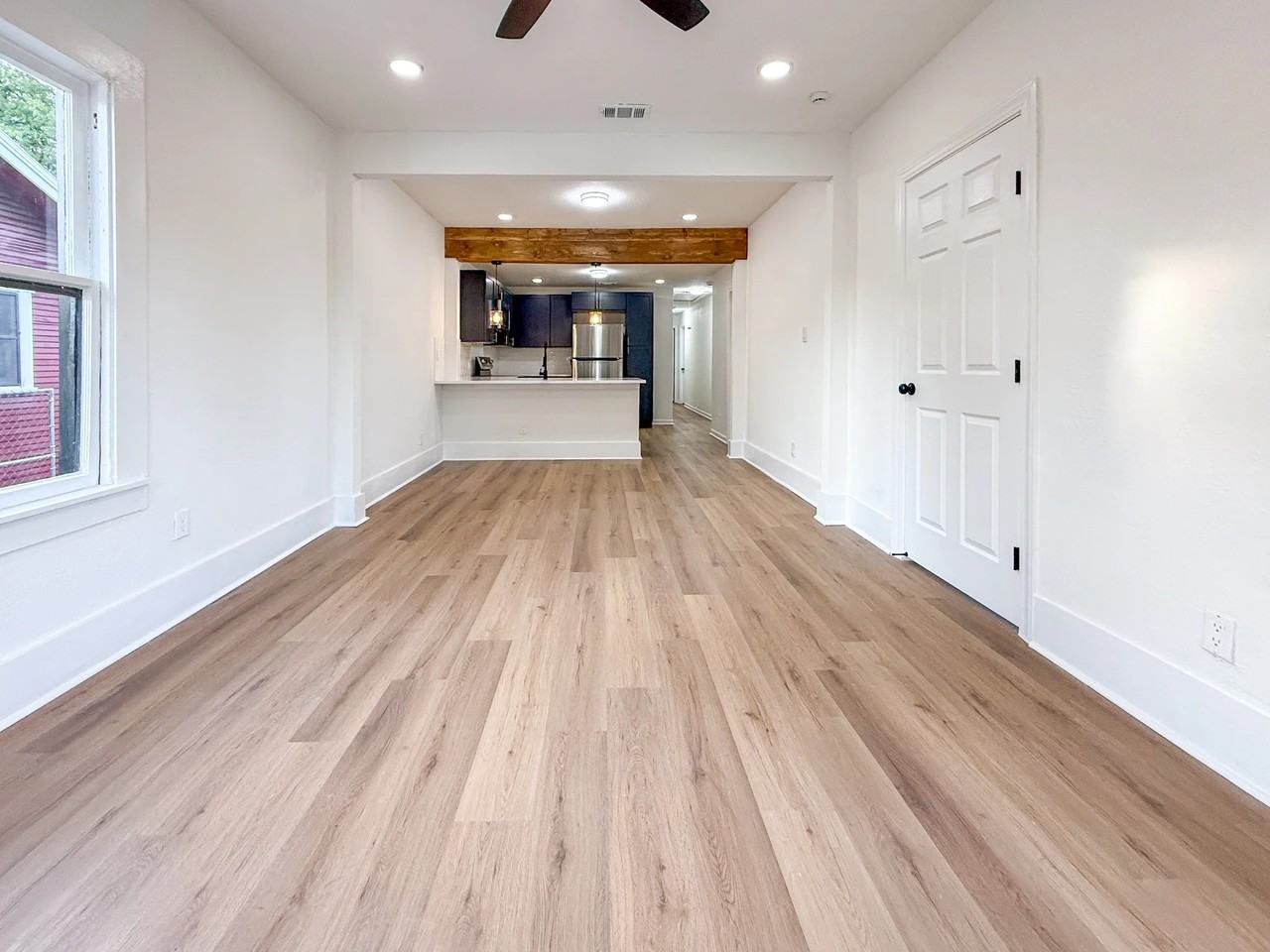 271 Oelkers - Photo 2 of 15