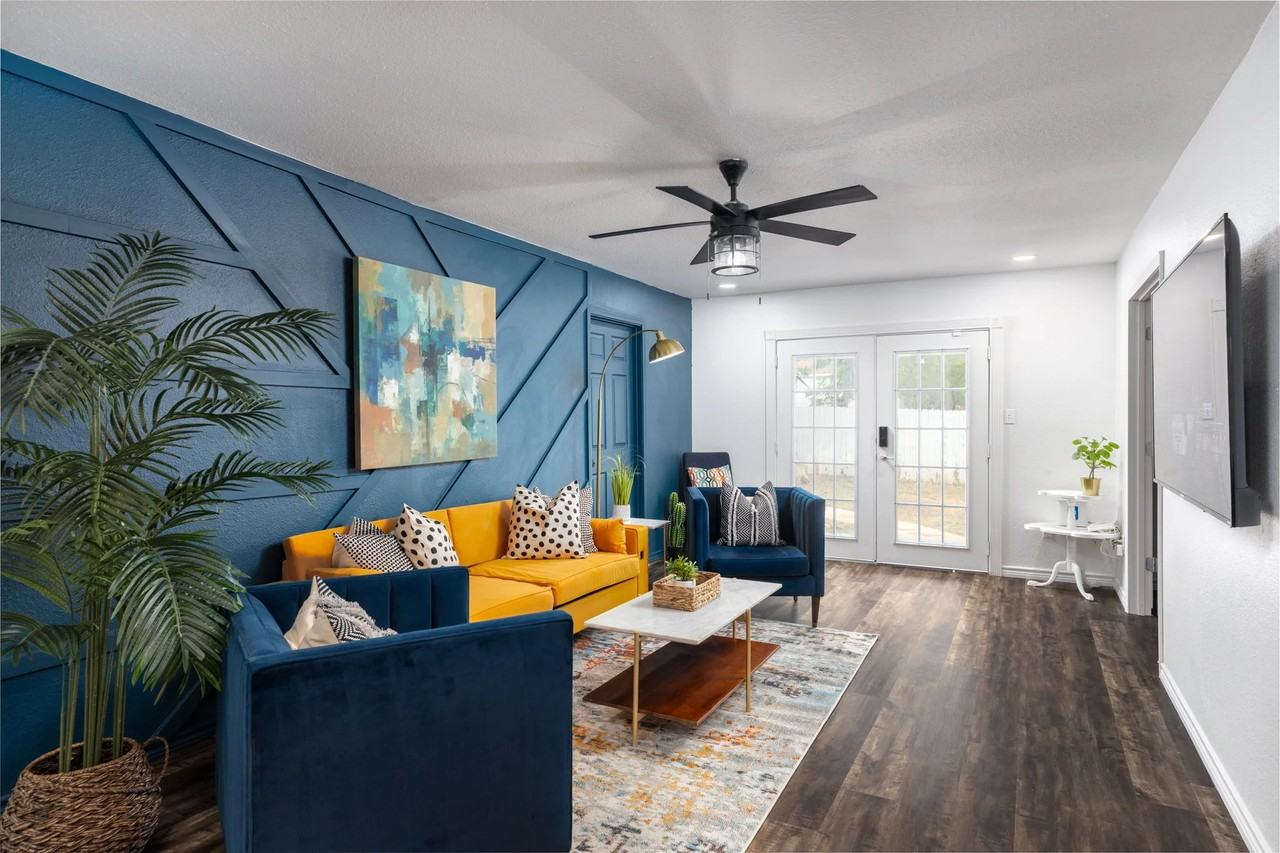 142 Lake Valley St - Photo 3 of 7