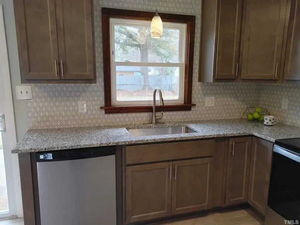 5459 Plateau Rd - Photo 4 of 19