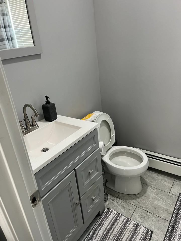 201 Southampton St - Photo 6 of 9