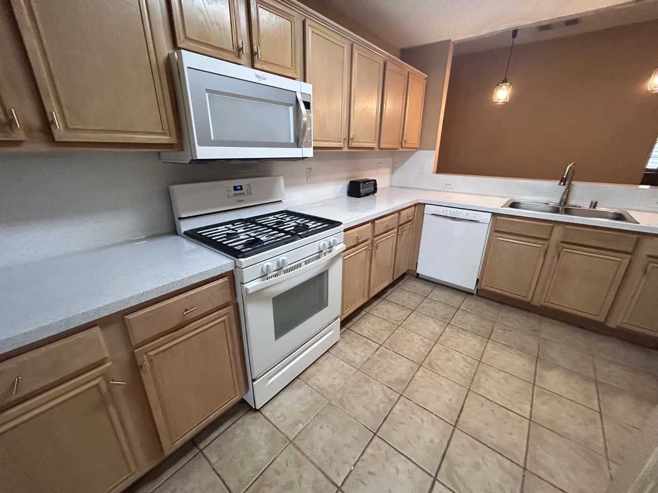 1011 Windymeadow Ln - Photo 4 of 4