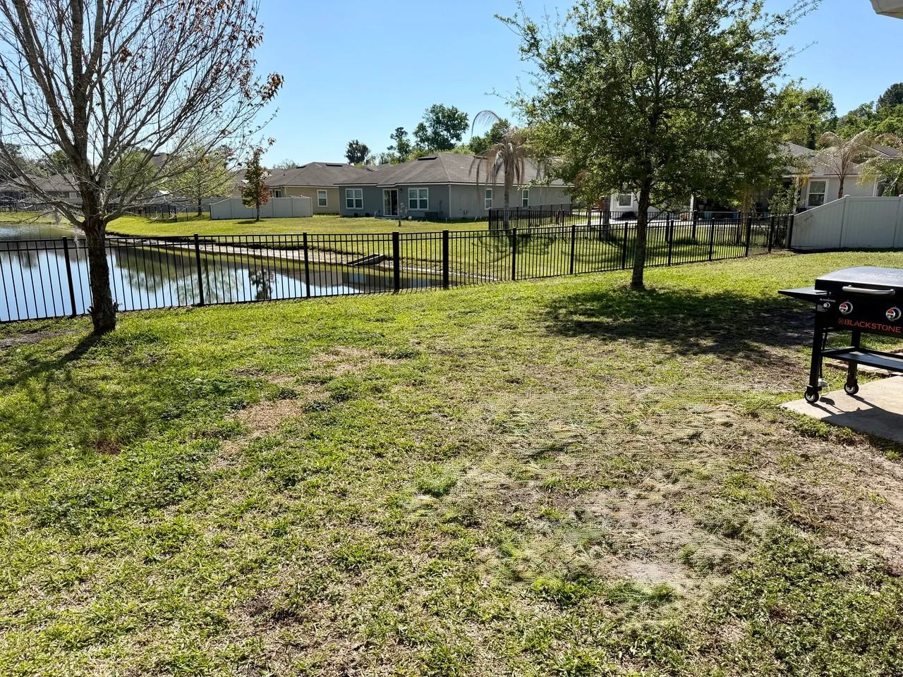 366 Harley Dr - Photo 2 of 5