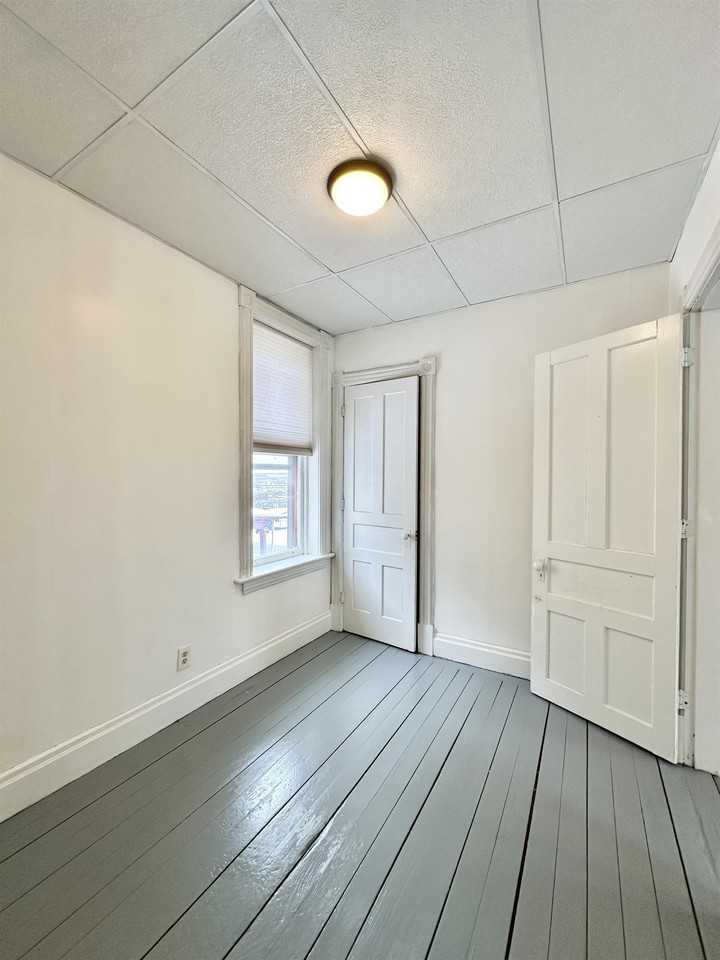 270 8th St #2 - Photo 7 of 8