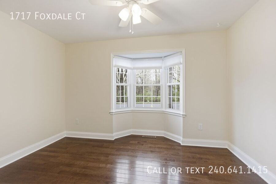 1717 Foxdale Ct - Photo 5 of 22