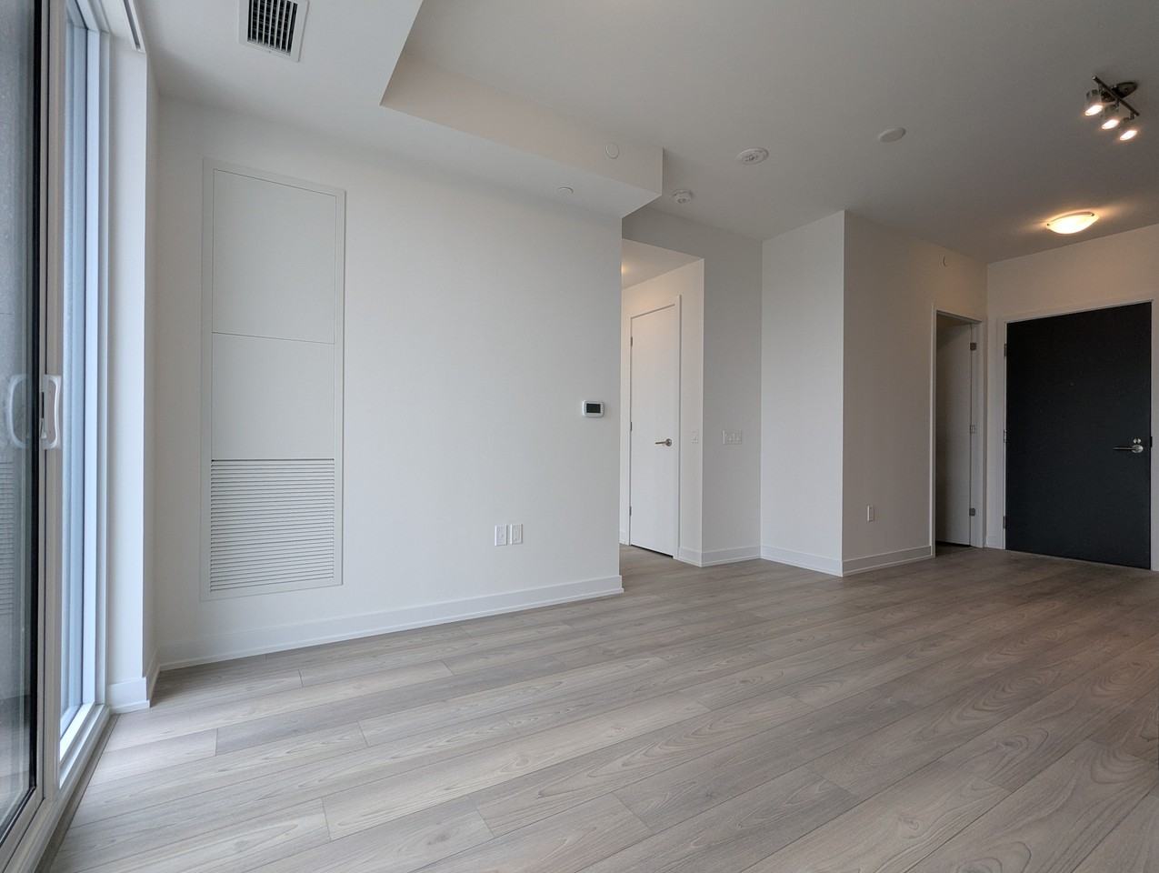 5858 Yonge Street - Photo 4 of 18
