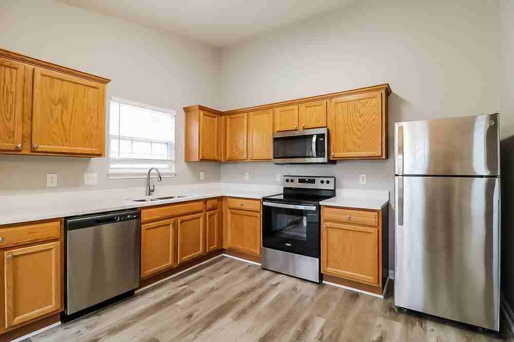 232 N Weststone Blvd - Photo 7 of 16