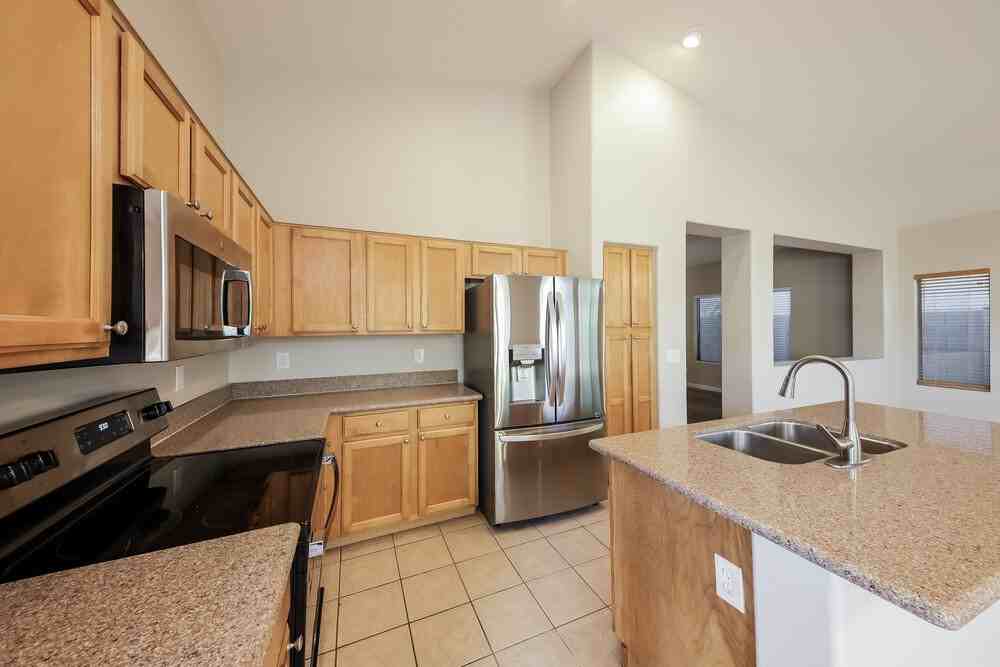 3453 W Webster Ct - Photo 7 of 19